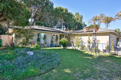 1246 Huron Dr, Santa Ana, CA 92704-3041