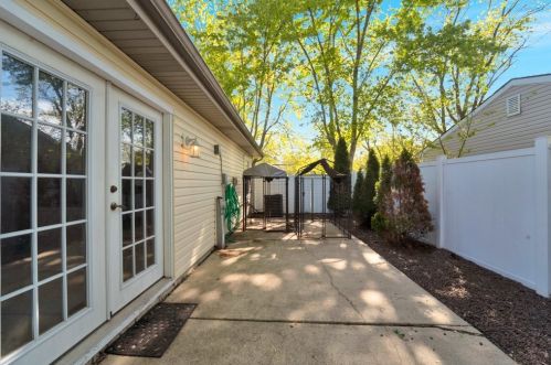 189 Garden Dr, Lemont IL  60440-2668 exterior