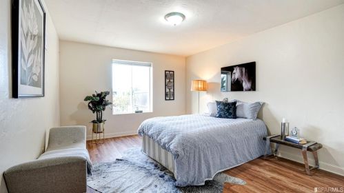 2079 44th Ave, San Francisco, CA 94116-1038