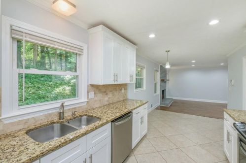 2587 Fontainebleau Ct, Atlanta GA  30360-1235 exterior
