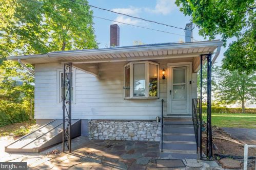 4511 Ethel St, Harrisburg, PA 17109-1510