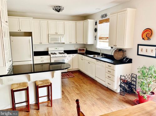 423 Marion Rd, York, PA 17406-1562