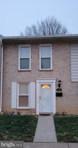 13214 Parcher Ave, Herndon, VA 20170-4358