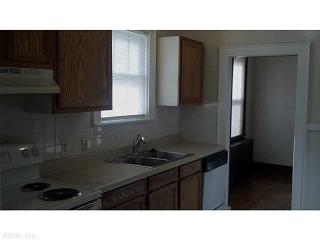3726 Essex Cir, Norfolk VA  23513-3504 exterior