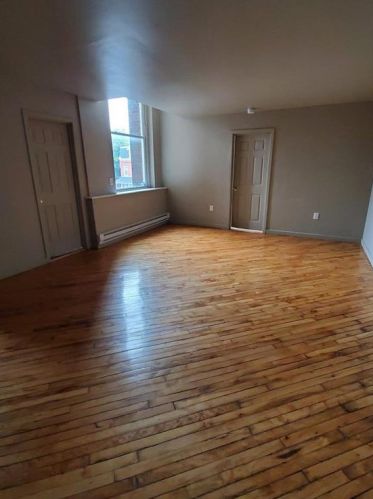 1402 Liberty St, Allentown PA  18102-2616 exterior