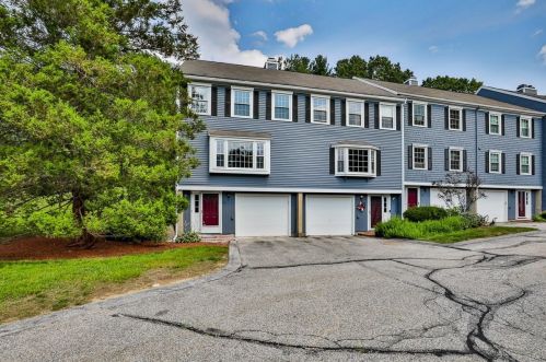 28 Meadowview Cir, Nashua, NH 03062-2226