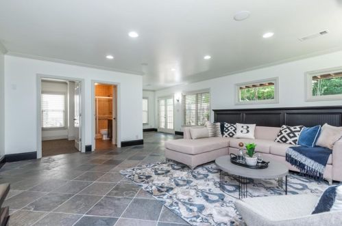 2767 Grv St, Atlanta GA  30319-2843 exterior