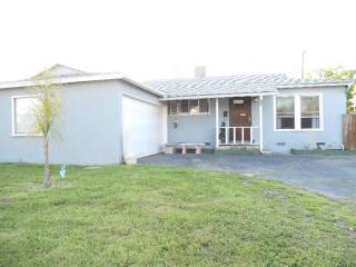 4843 Thesta St, Fresno, CA 93726-0346