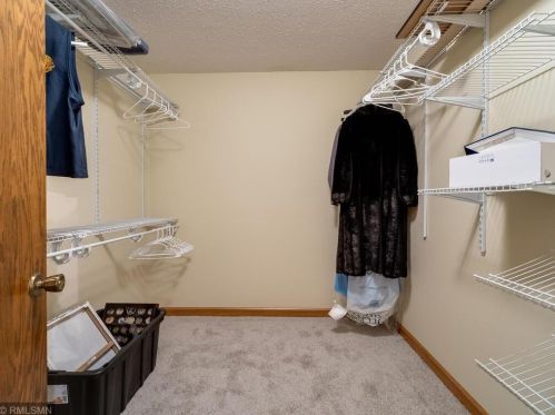 3274 Camelot Dr, Saint Paul MN  55125-2754 exterior