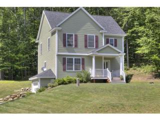 42 Morgan Dr, Epping, NH 03042-2542