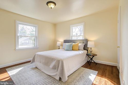 10002 Portland Pl, Silver Spring MD 20901-2116 exterior