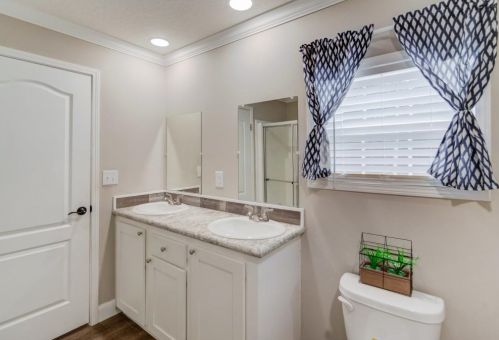 5308 Apple Valley Rd, Jefferson GA  30549-0060 exterior