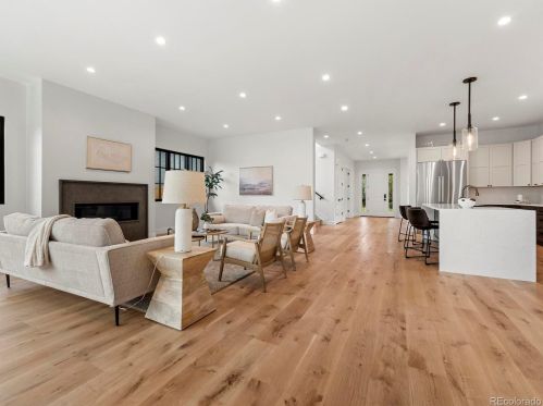 1060 Steele St, Denver CO  80206-3420 exterior