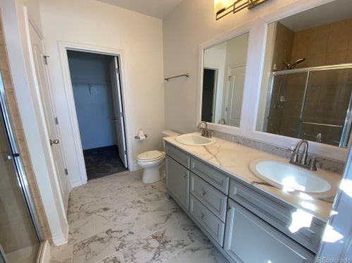 841 Willow Dr, Denver CO  80603-7743 exterior