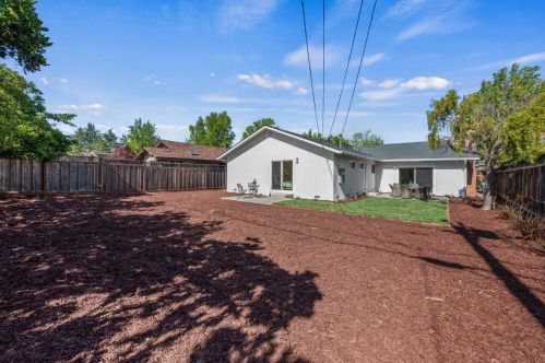 1335 Dunnock Way, Sunnyvale CA  94087-3441 exterior