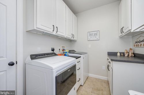 487 Vixen Ln, Gerrardstown WV  25420-4459 exterior