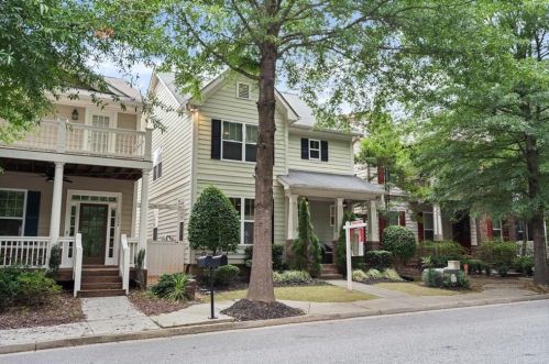 1668 Habershal Rd, Atlanta, GA 30318-4041