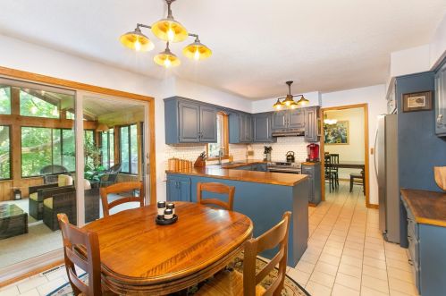 8731 Highwood Way, Saint Paul MN  55124-9455 exterior