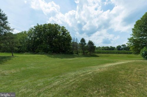 2616 Standardbred Dr, Lancaster PA  17603-4161 exterior