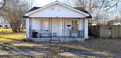 805 Central Ave, Danville, IL 61833-7911