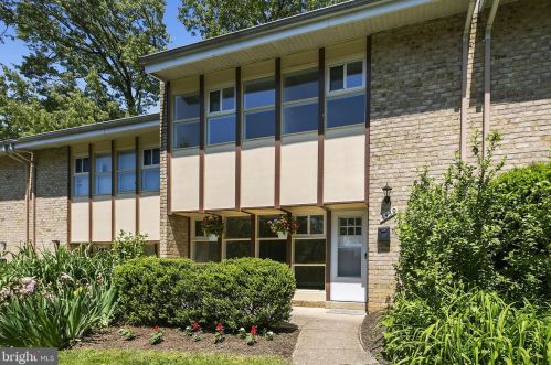 4439 Briarwood Ct, Annandale, VA 22003-4837