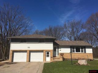 320 Haynes St, Mankato, MN 56001-4631