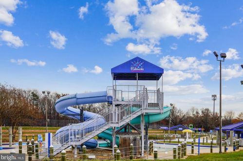 13015 Montpelier Ct, Woodbridge VA  22192-3356 exterior