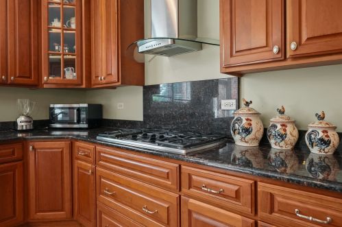 12465 Thornberry Dr, Lemont IL  60439-4616 exterior