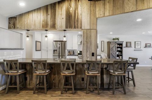 2665 Hawkeye Ave, Turlock CA  95380-2950 exterior