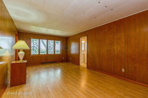 15354 Plank Rd, Sycamore IL  60178-8743 exterior