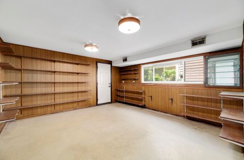 442 Naperville Rd, Willowbrook IL  60514-1021 exterior