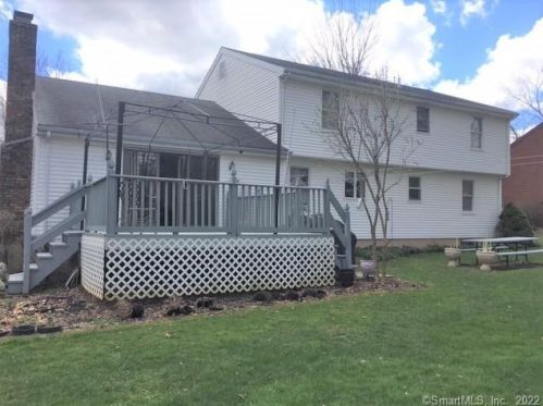 23 Hilltop Dr, Southington, CT 06489-2419