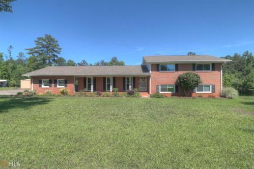 3262 Freeman Rd, Hampton, GA 30228-1605