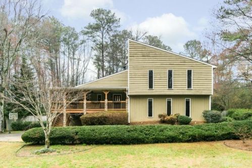 245 Chaffin Ridge Trce, Roswell, GA 30075-2318