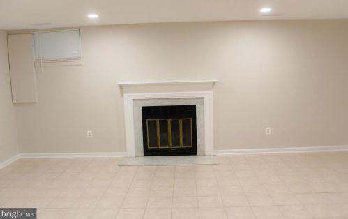 15034 Shamrock Ridge Rd, Silver Spring MD 20906-6107 exterior