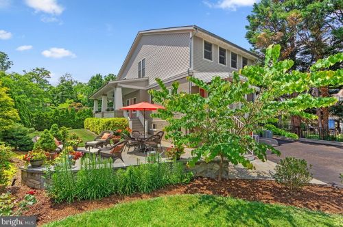 8409 Grove St, Silver Spring MD 20910-4761 exterior