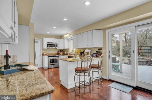 35 Severndale Rd, Severna Park, MD 21146-2721