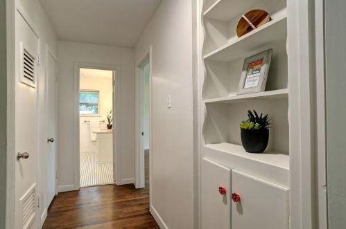 4616 Selkirk Dr, Fort Worth TX  76109-5042 exterior