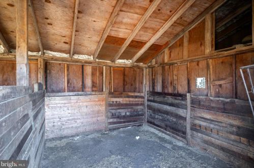 522 Mt Laurel Rd, Mount Laurel NJ  08054-9557 exterior