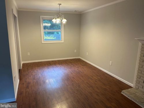 207 Florida Trl, Browns Mills, NJ 08015-5651