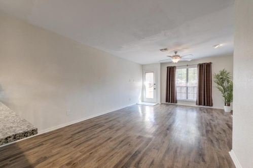 7431 Kingswood Cir, Fort Worth TX  76133-6534 exterior