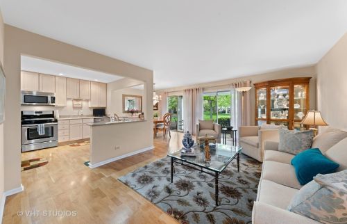225 Rob Roy Ln, Wheeling, IL 60070-3438