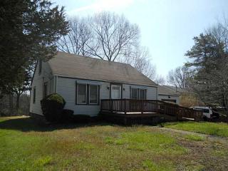 207 Old County Rd, Smithfield, RI 02917-2900