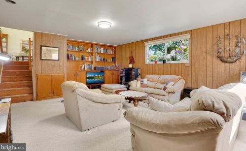 814 Whittington Ter, Silver Spring MD 20901-1056 exterior