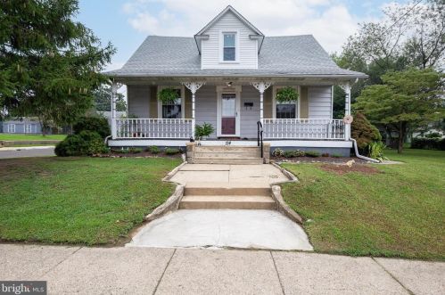 124 Central Ave, Runnemede, NJ 08078-1132