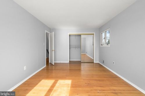 46 Copperfield Dr, Trenton NJ  08610-2031 exterior