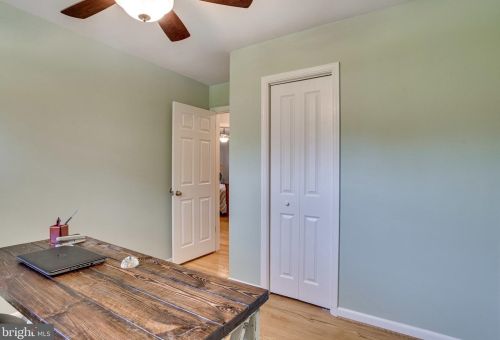 909 Roswell Dr, Silver Spring MD 20901-2128 exterior