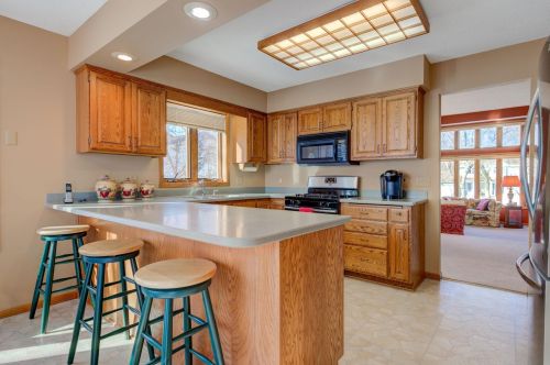 4561 Clf Rdg Ct, Saint Paul MN  55123-1811 exterior