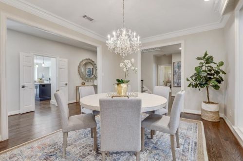 8 Abbotsford Ct, Dallas, TX 75225-1803