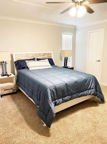 1926 Chesham Dr, Carrollton TX 75007-2403 exterior